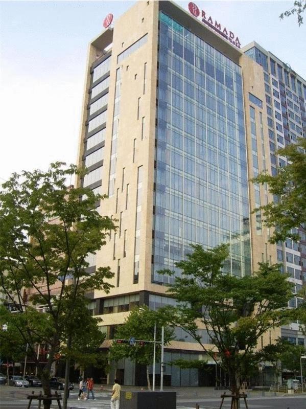Ramada Plaza By Wyndham Gwangju Hotel Gwangju Metropolitan City Luaran gambar